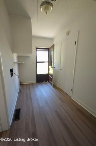 6645 Sylvania Rd, Louisville, KY 40258