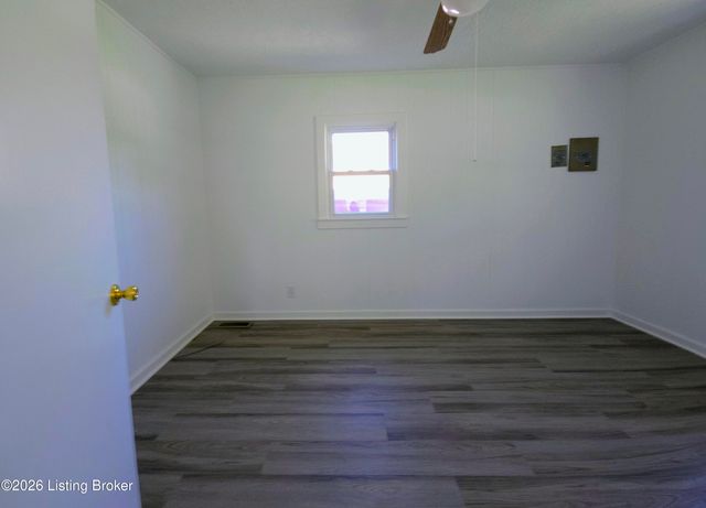 6645 Sylvania Rd, Louisville, KY 40258