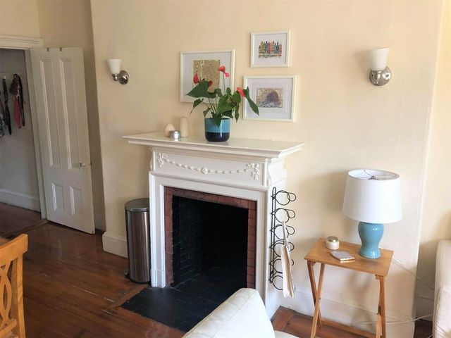 15 Charles 4L, Boston, MA 02114