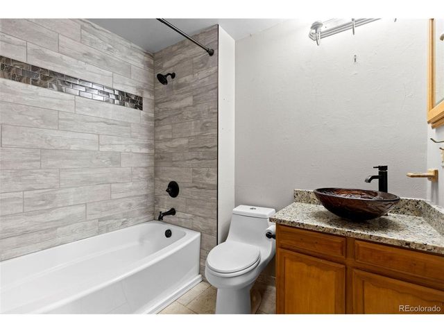 7261 S Colorado Ct, Centennial, CO 80122