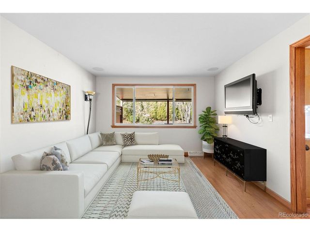 7261 S Colorado Ct, Centennial, CO 80122