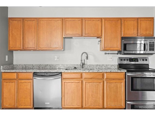 7261 S Colorado Ct, Centennial, CO 80122