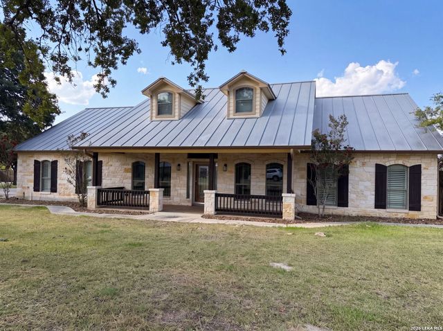 197 VINTAGE RANCH CIR, La Vernia, TX 78121