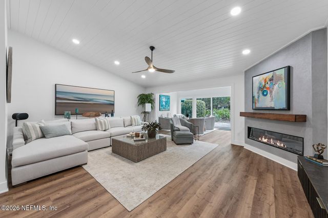 30 SEA WINDS Lane N, Ponte Vedra Beach, FL 32082