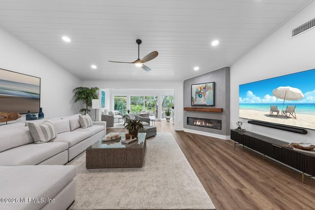 30 SEA WINDS Lane N, Ponte Vedra Beach, FL 32082