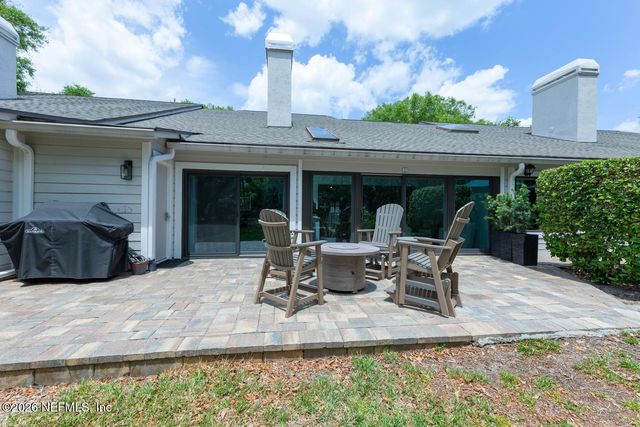 30 SEA WINDS Lane N, Ponte Vedra Beach, FL 32082