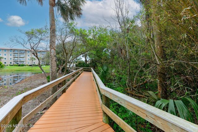 30 SEA WINDS Lane N, Ponte Vedra Beach, FL 32082