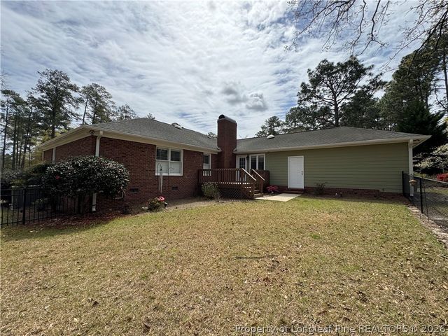 105 Polaris Court, Raeford, NC 28376