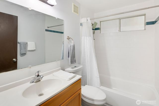 7537 44th Avenue S, Seattle, WA 98118