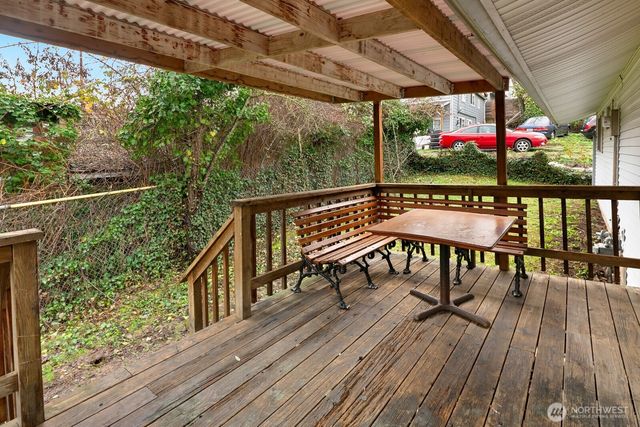 7537 44th Avenue S, Seattle, WA 98118