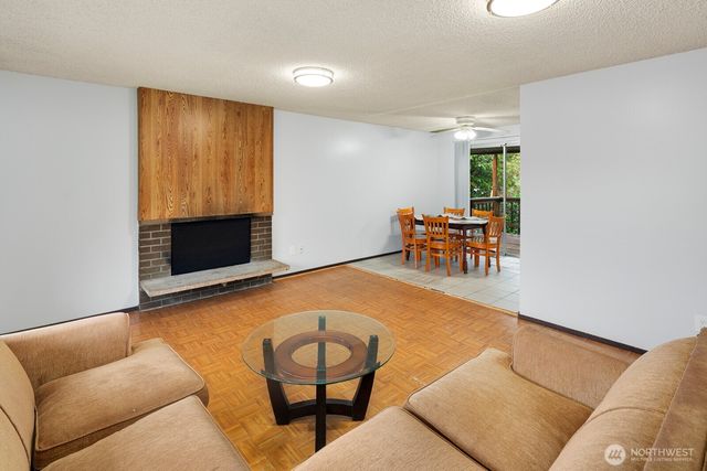 7537 44th Avenue S, Seattle, WA 98118