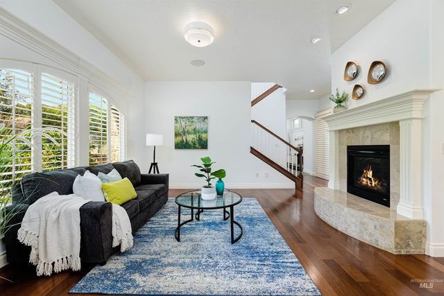 1450 E Covey Run Ct, Eagle, ID 83616