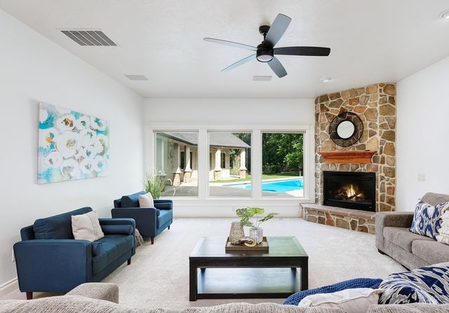 1450 E Covey Run Ct, Eagle, ID 83616