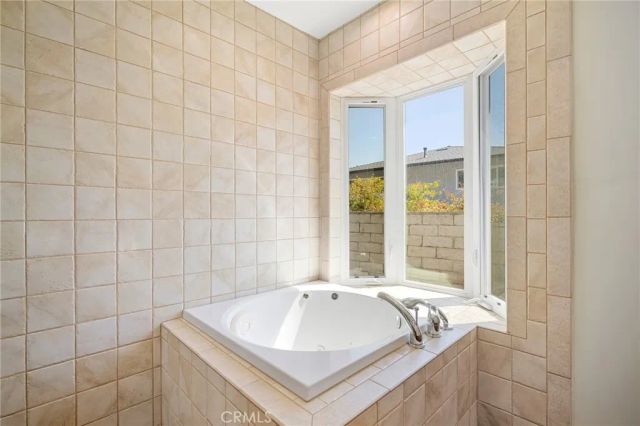 1323 Branta Drive, Glendale, CA 91208
