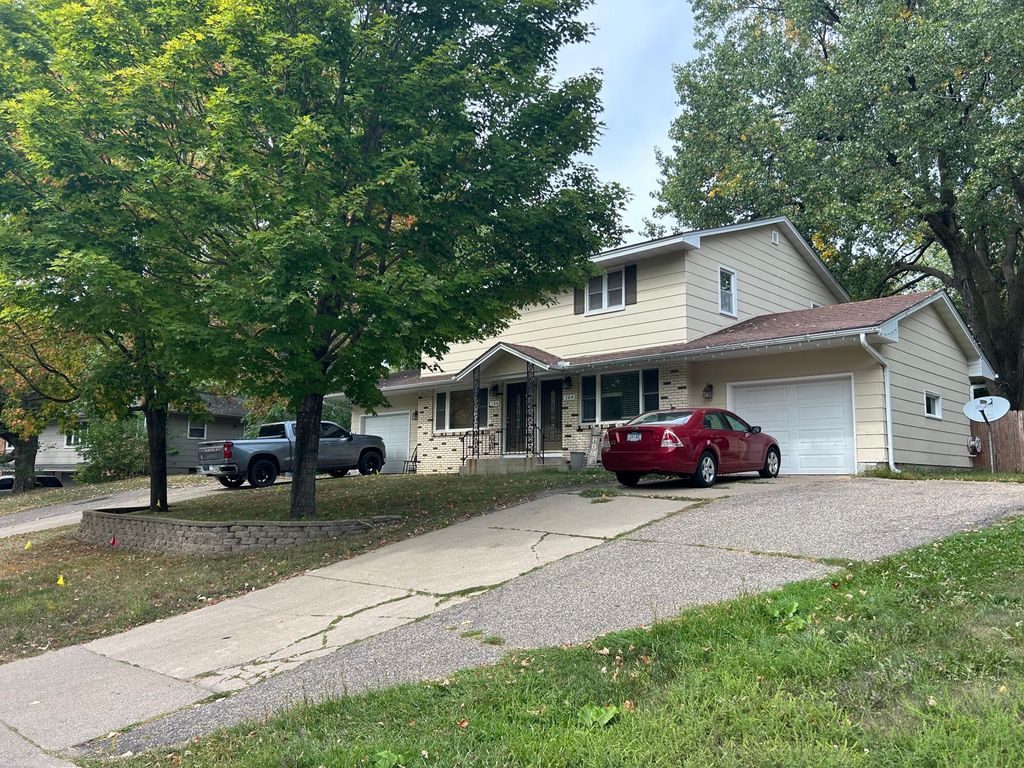 104 Meadow Circle S, Burnsville, MN 55337 — exterior