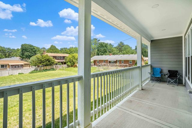 519 Wendt Avenue, East Dundee, IL 60118