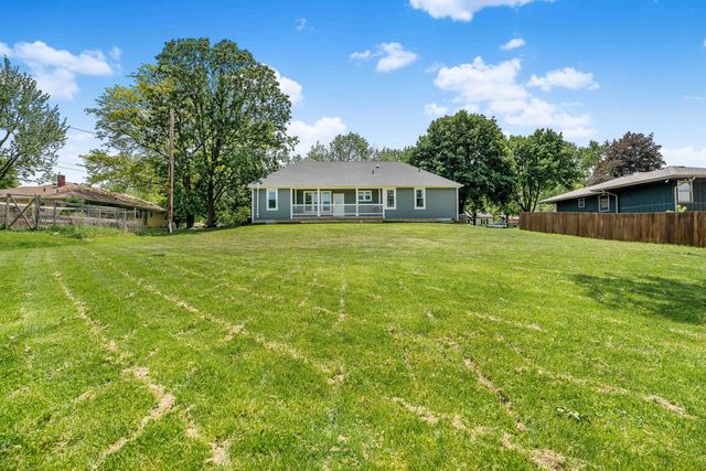 519 Wendt Avenue, East Dundee, IL 60118