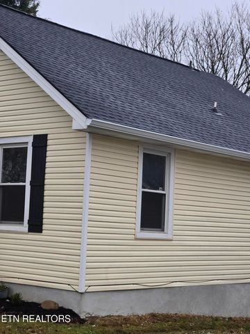 1920 Wheeler St, Knoxville, TN 37917