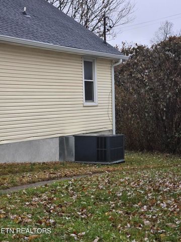 1920 Wheeler St, Knoxville, TN 37917