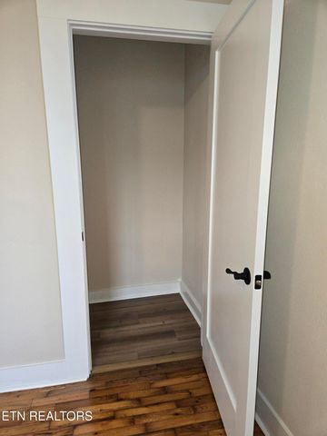 1920 Wheeler St, Knoxville, TN 37917