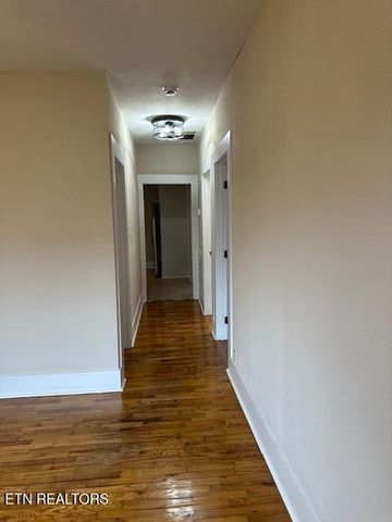 1920 Wheeler St, Knoxville, TN 37917