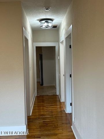 1920 Wheeler St, Knoxville, TN 37917