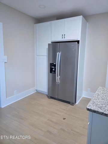 1920 Wheeler St, Knoxville, TN 37917