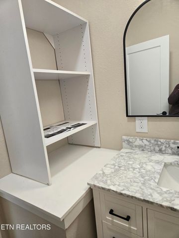 1920 Wheeler St, Knoxville, TN 37917