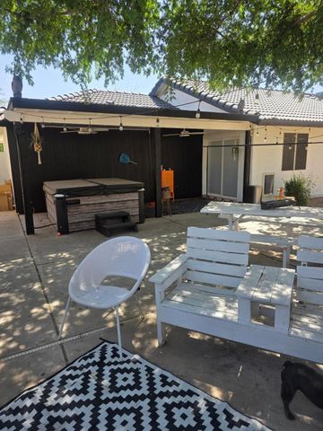 18834 N 41st Avenue, Glendale, AZ 85308