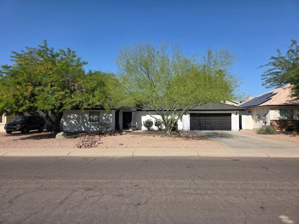 18834 N 41st Avenue, Glendale, AZ 85308