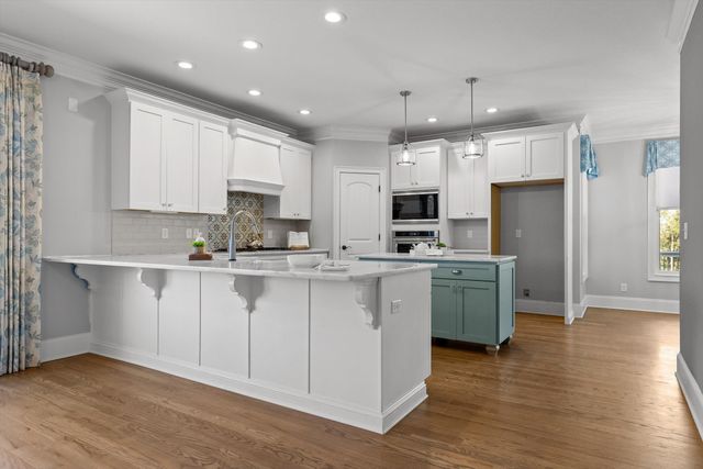 9361 Crystal Brook Drive, Apison, TN 37302