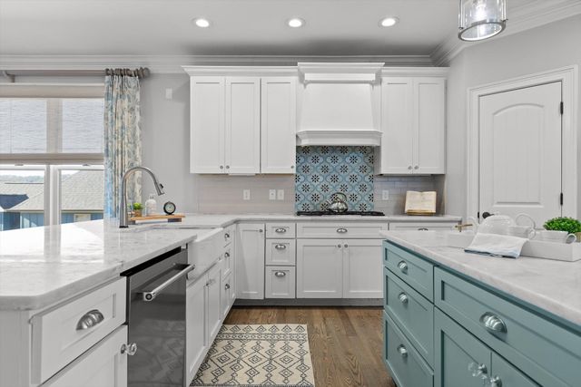 9361 Crystal Brook Drive, Apison, TN 37302