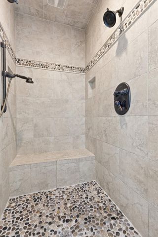 9361 Crystal Brook Drive, Apison, TN 37302