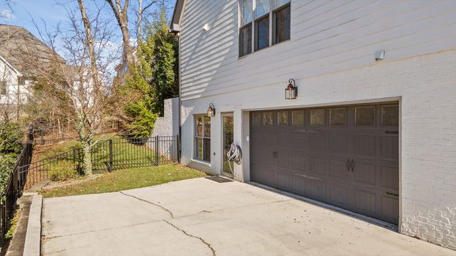 9361 Crystal Brook Drive, Apison, TN 37302