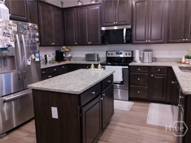 351 Southwilde Way, Pooler, GA 31322