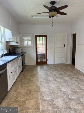 17 SEMINOLE AVE, Claymont, DE 19703