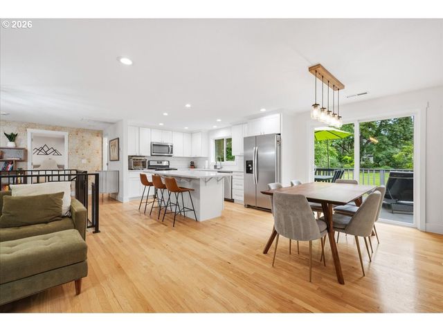 8514 Sw 54TH Ave, Portland, OR 97219