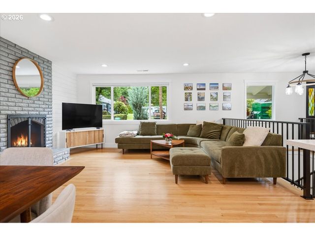 8514 Sw 54TH Ave, Portland, OR 97219