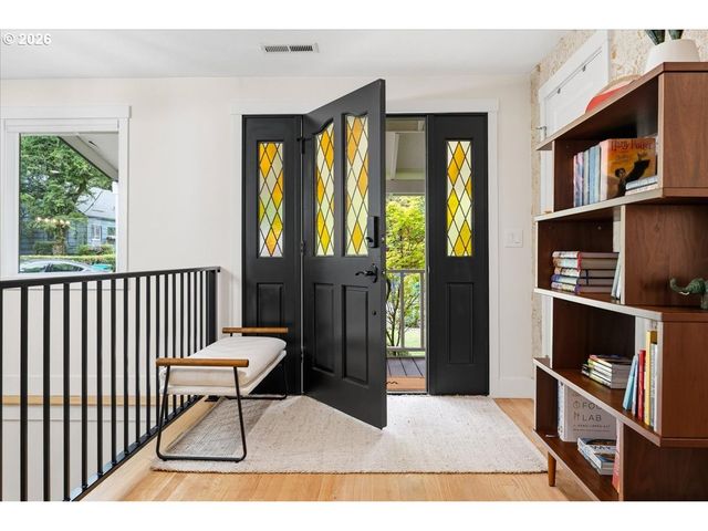 8514 Sw 54TH Ave, Portland, OR 97219