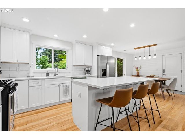 8514 Sw 54TH Ave, Portland, OR 97219