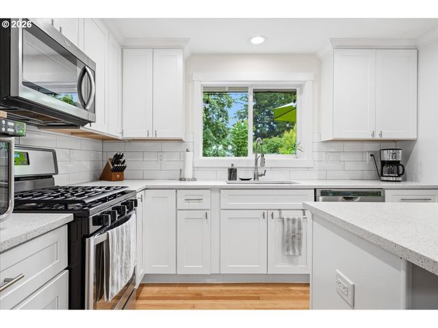 8514 Sw 54TH Ave, Portland, OR 97219
