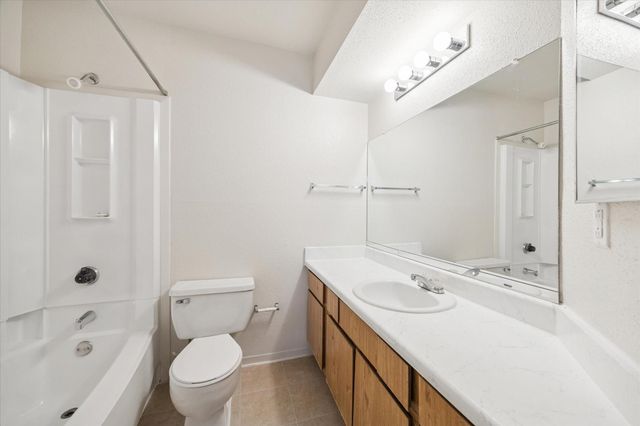 1660 W T C Jester Boulevard 804, Houston, TX 77008