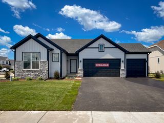 666 Savanna Drive, Hampshire, IL 60140