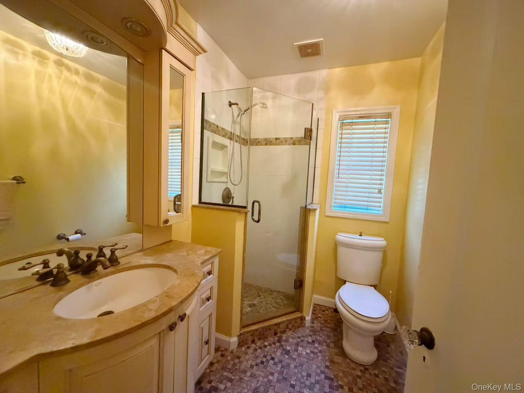 68 Woodbine Road, East Hills, NY 11577 — photo 5