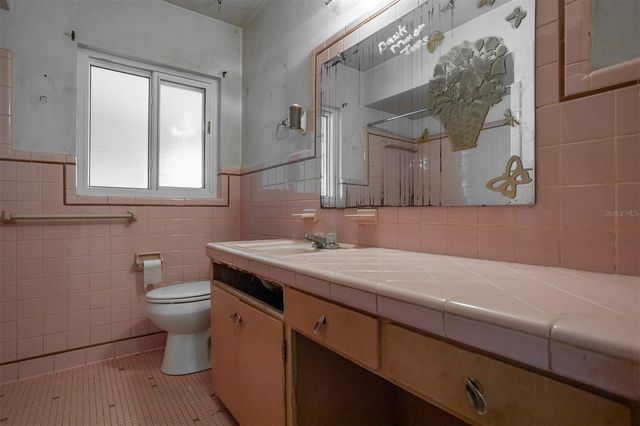 2903 W HEITER STREET, Tampa, FL 33607