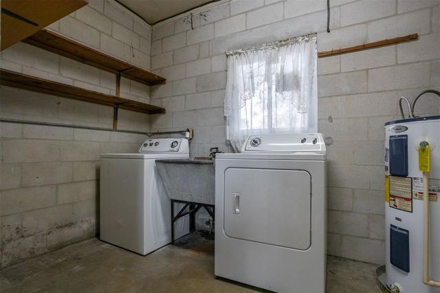 2903 W HEITER STREET, Tampa, FL 33607