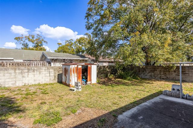 2903 W HEITER STREET, Tampa, FL 33607