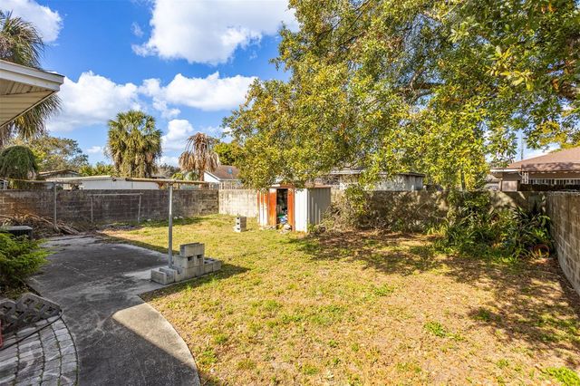 2903 W HEITER STREET, Tampa, FL 33607