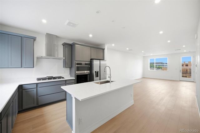 29 Ascent Trail, Englewood, CO 80112