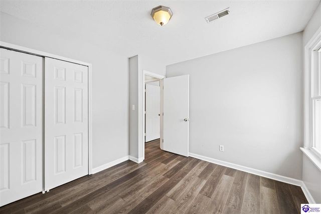 1617 W Crocus Drive, Radcliff, KY 40160